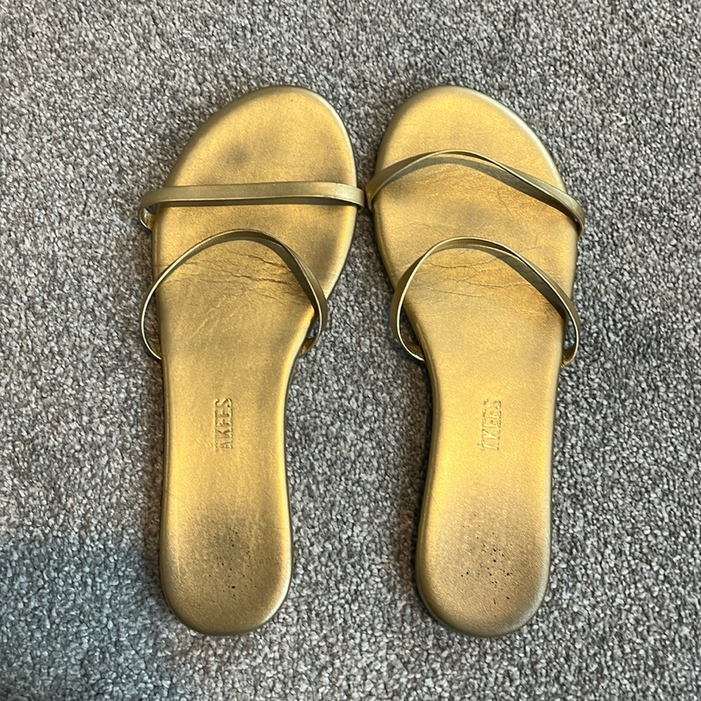 Tkees Gold Sandals 8